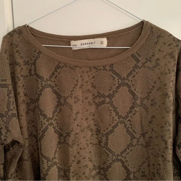 Zara Snake Pattern Knit - Picture 2 of 10